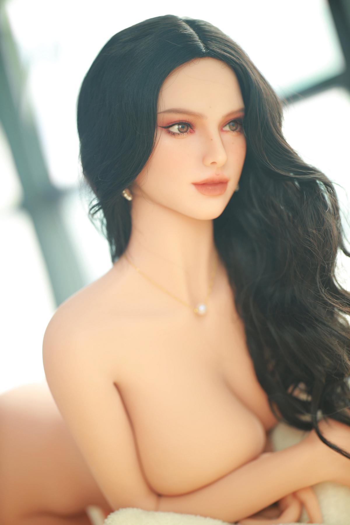 Goedkope Sex Doll Holly | zwartharige Sexdoll