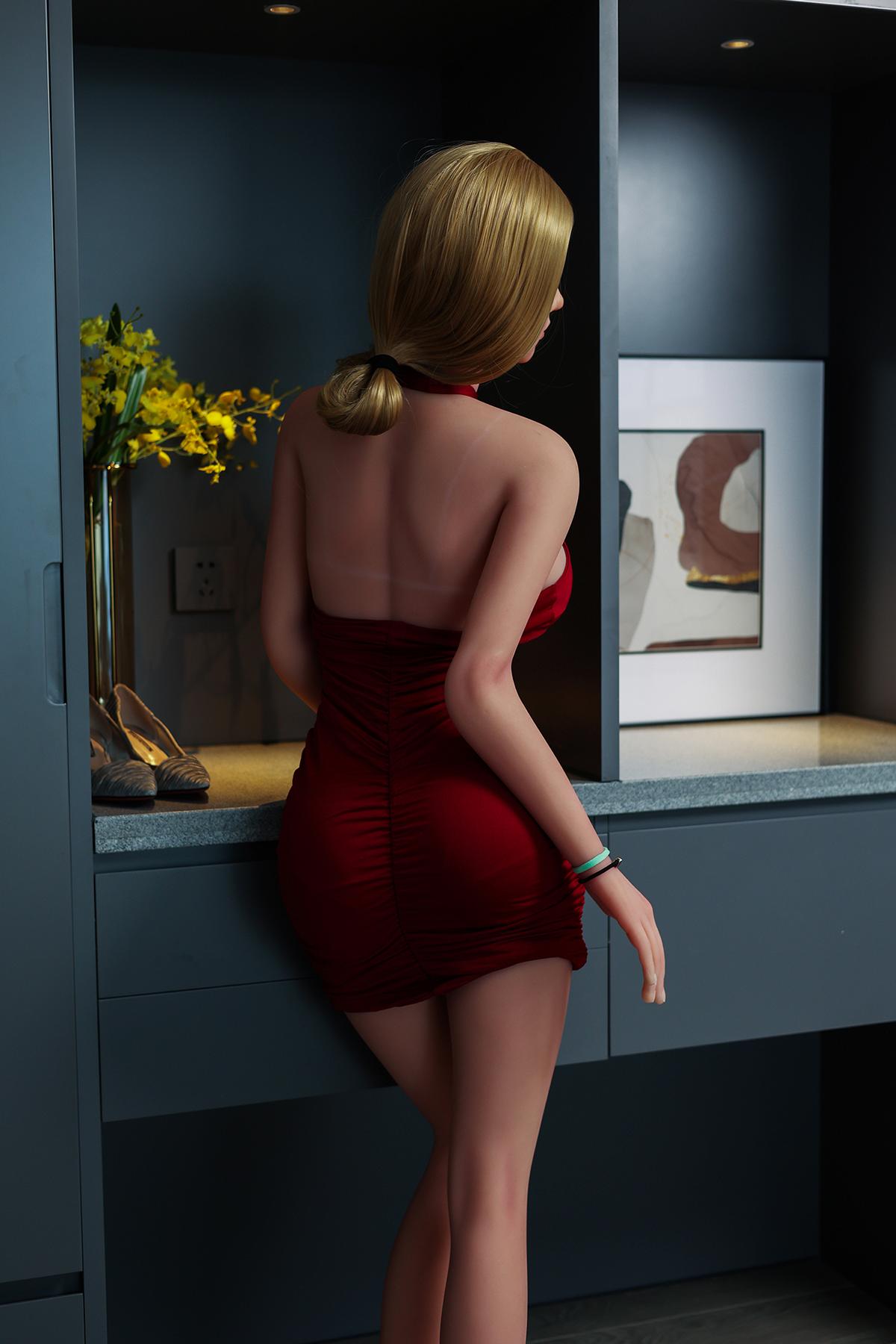 Real Doll Yasmin