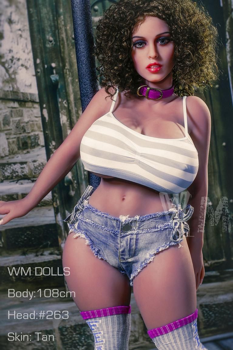Sexdoll Neele Premium TPE-Sexpuppe Neele stehend