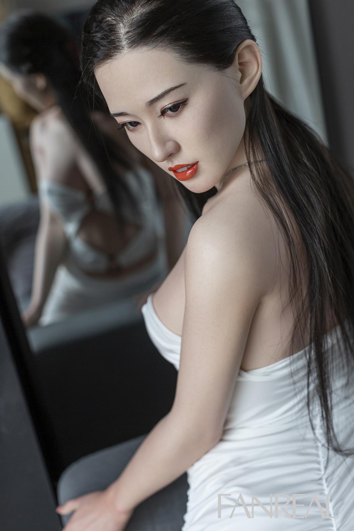 Luxe Silicone Sex Doll Ying | Aziatische Sexdoll