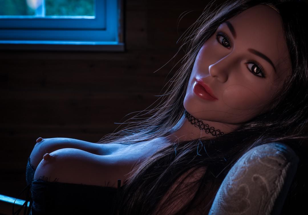 Sexdoll Bella
