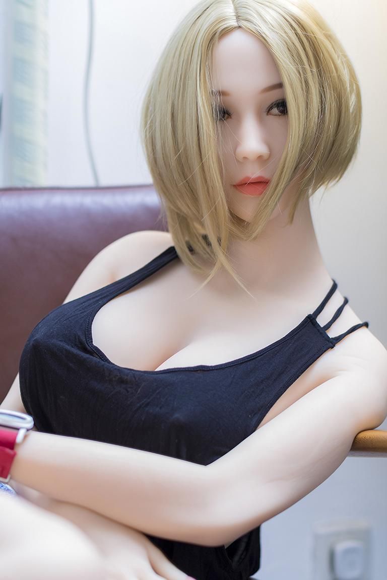 Sexpuppe Valentina