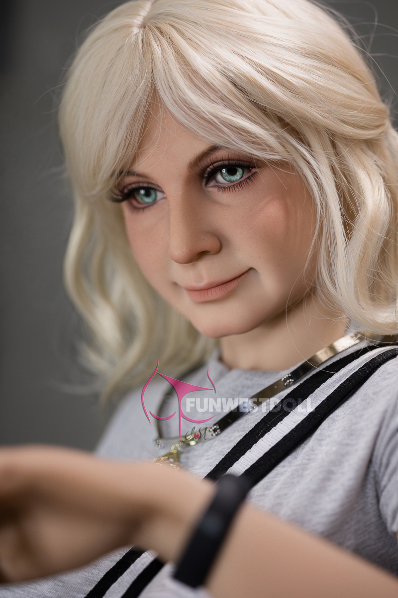 Milf Sexdoll Layla