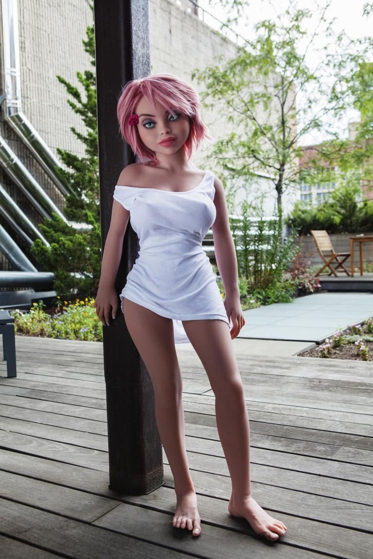 Premium TPE-Sexpuppe Rose steht